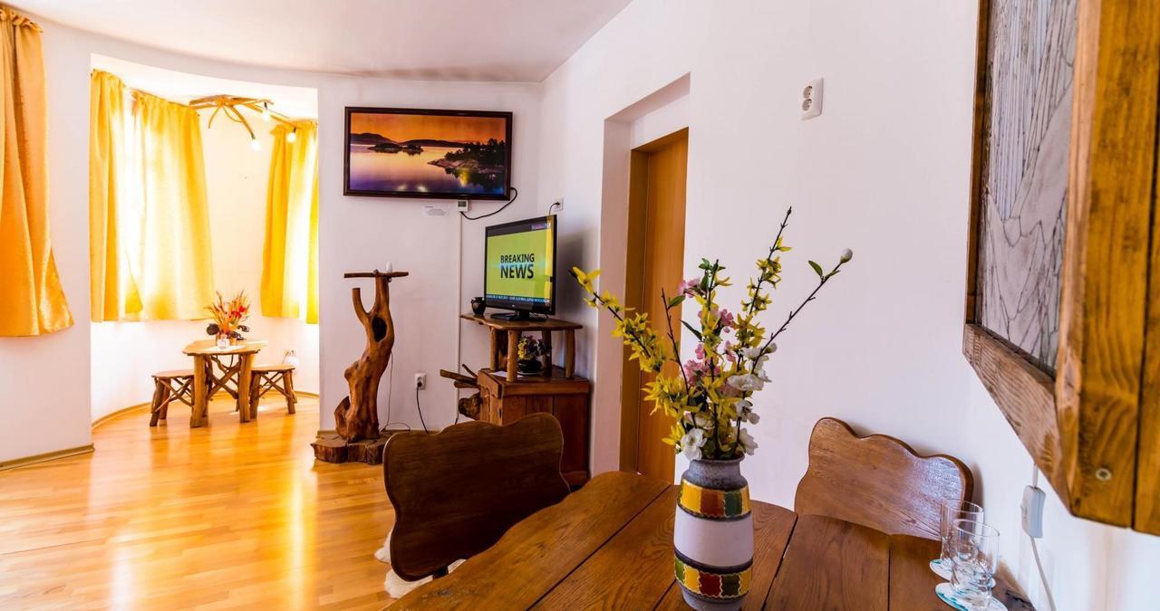Hotel Castelul De Vis Petroszany Zewnętrze zdjęcie