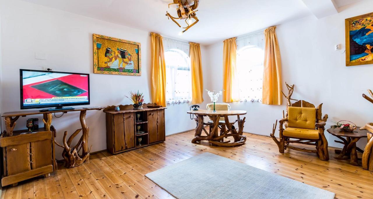 Hotel Castelul De Vis Petroszany Zewnętrze zdjęcie