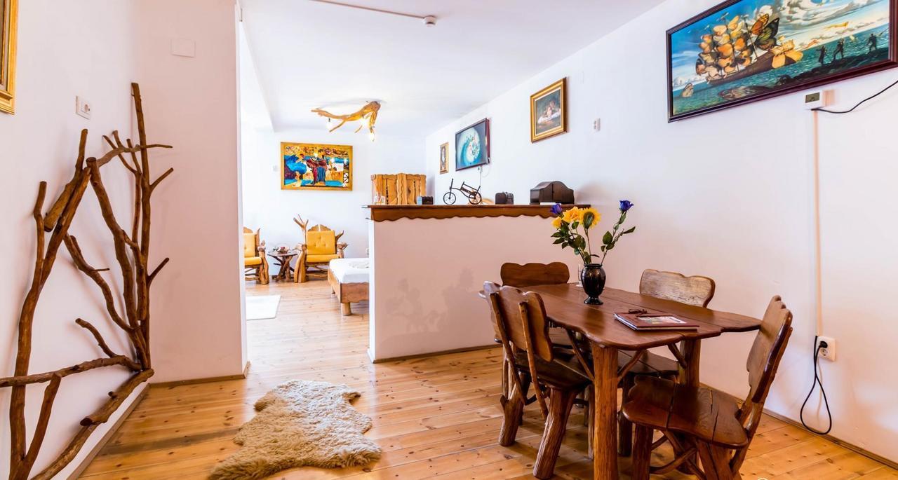 Hotel Castelul De Vis Petroszany Zewnętrze zdjęcie