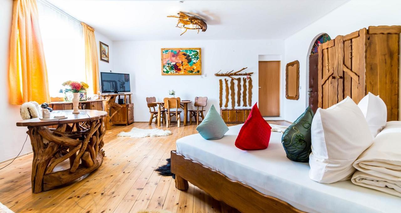 Hotel Castelul De Vis Petroszany Zewnętrze zdjęcie