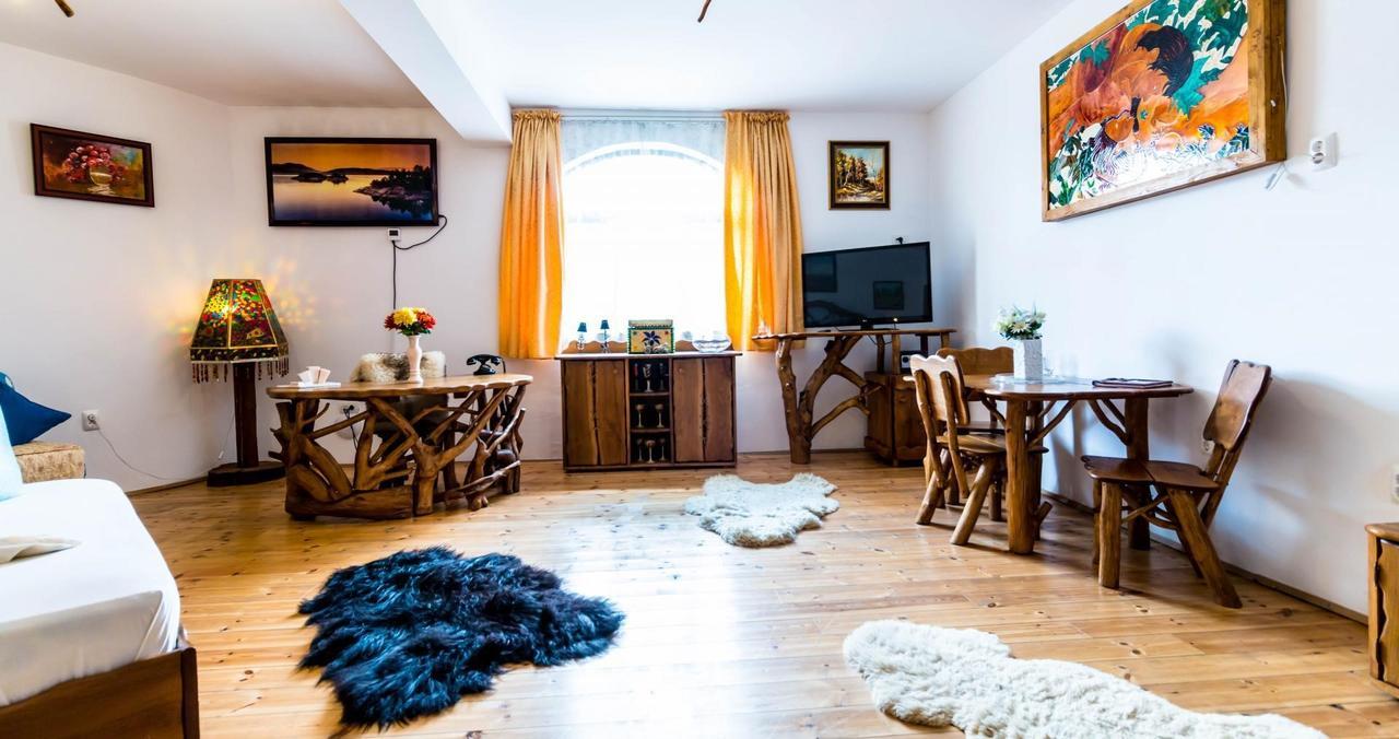 Hotel Castelul De Vis Petroszany Zewnętrze zdjęcie