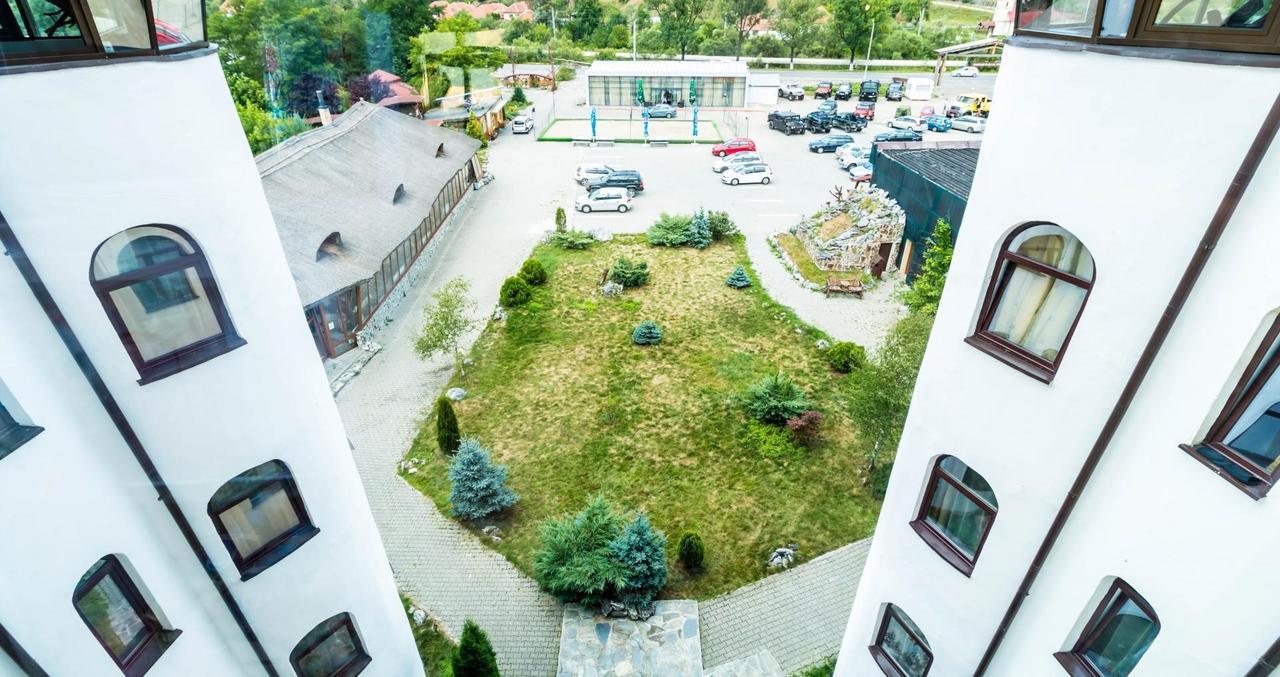 Hotel Castelul De Vis Petroszany Zewnętrze zdjęcie